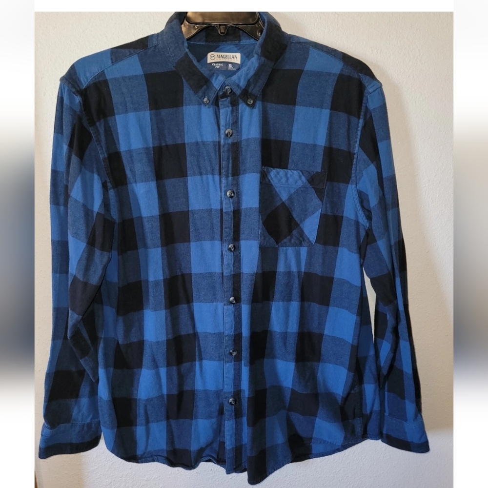 Magellan Outdoors Flannel Shirt Mens Size XL Blue Plaid Classic Fit Canyon Creek